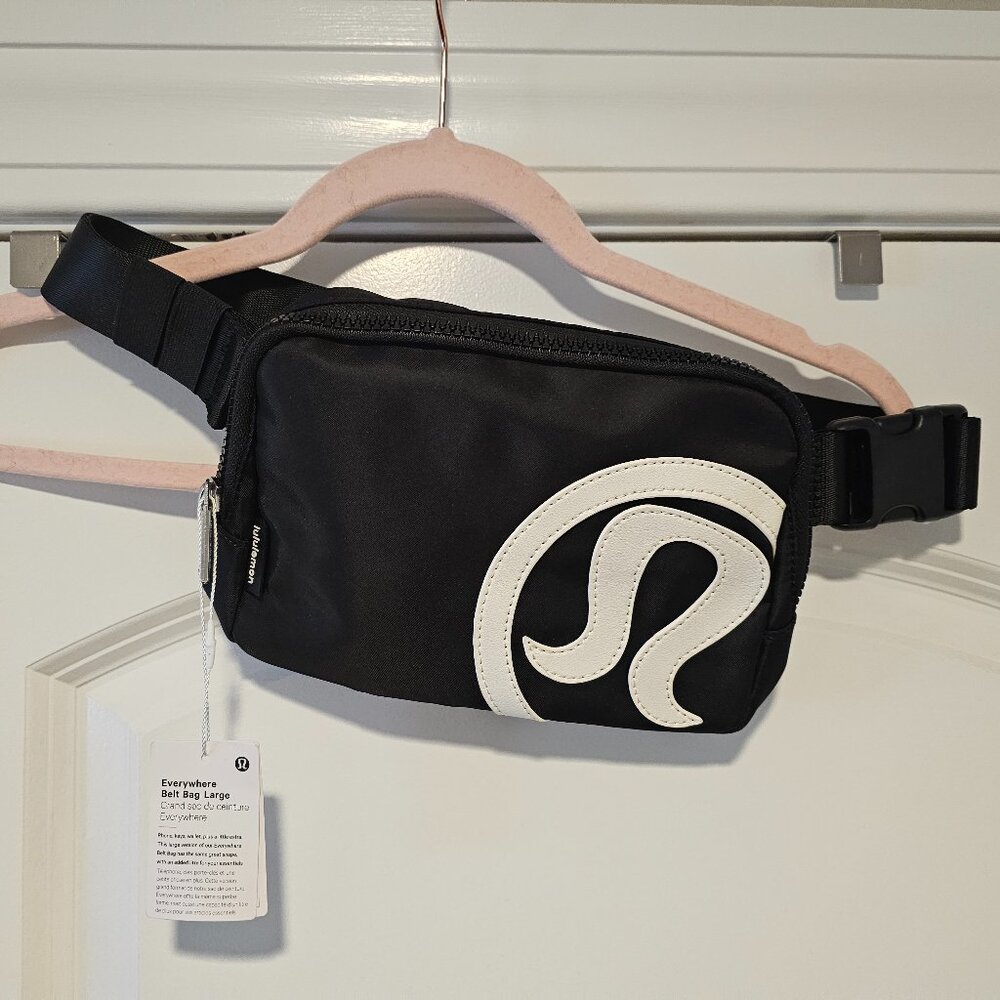 Lululemon Everywhere Belt Bag – LARGE • NWT • Black • Waist / Crossbody